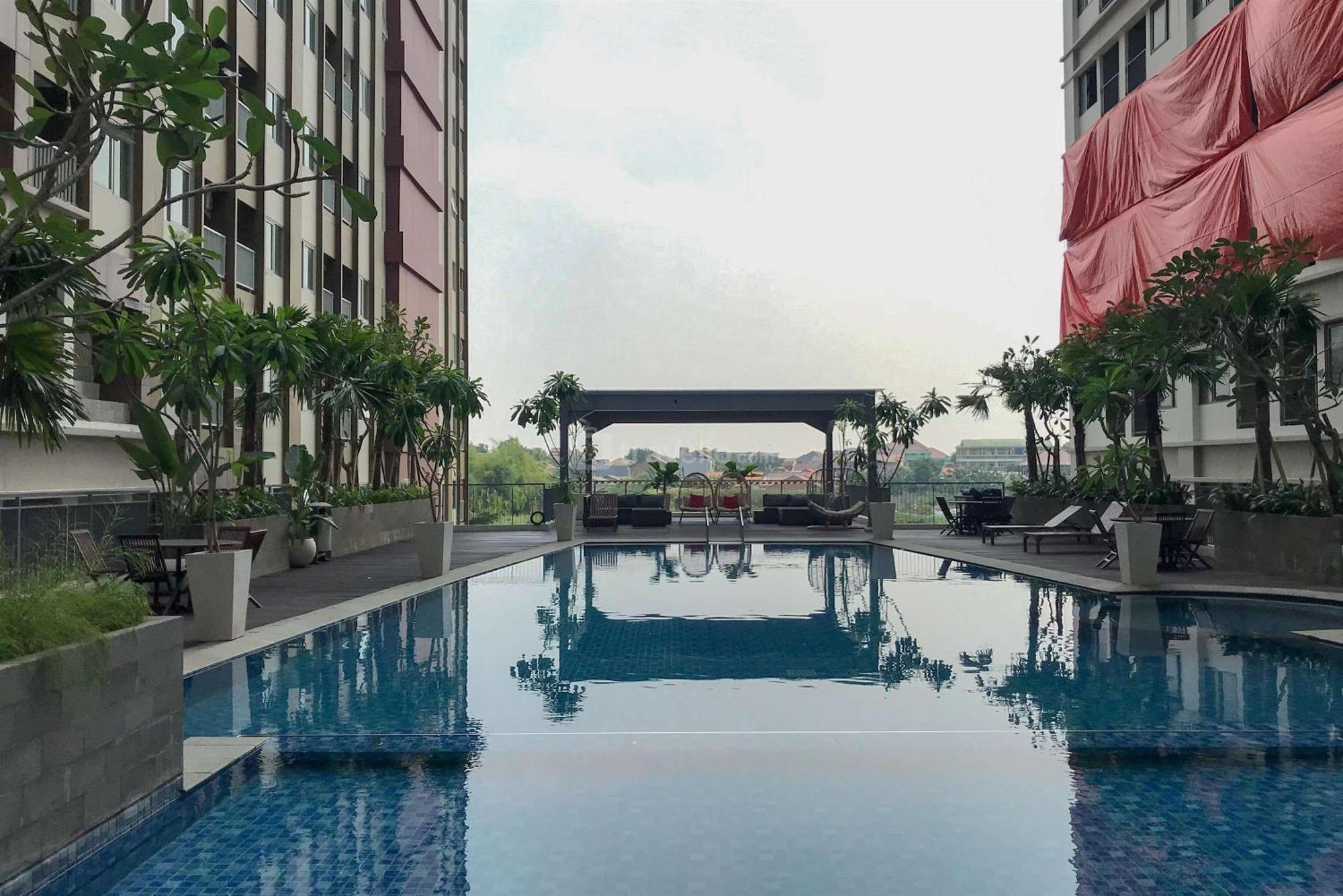Modern At Gateway Park Lrt By Travelio Apartemen